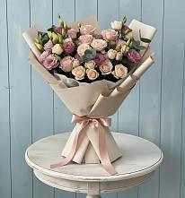 Букет цветов из:  Розы и Лизиантусы #REPLACE_PRED# Новом Ургале