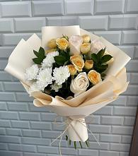 Букет цветов из:  Розы и Хризантемы в Новом Ургале