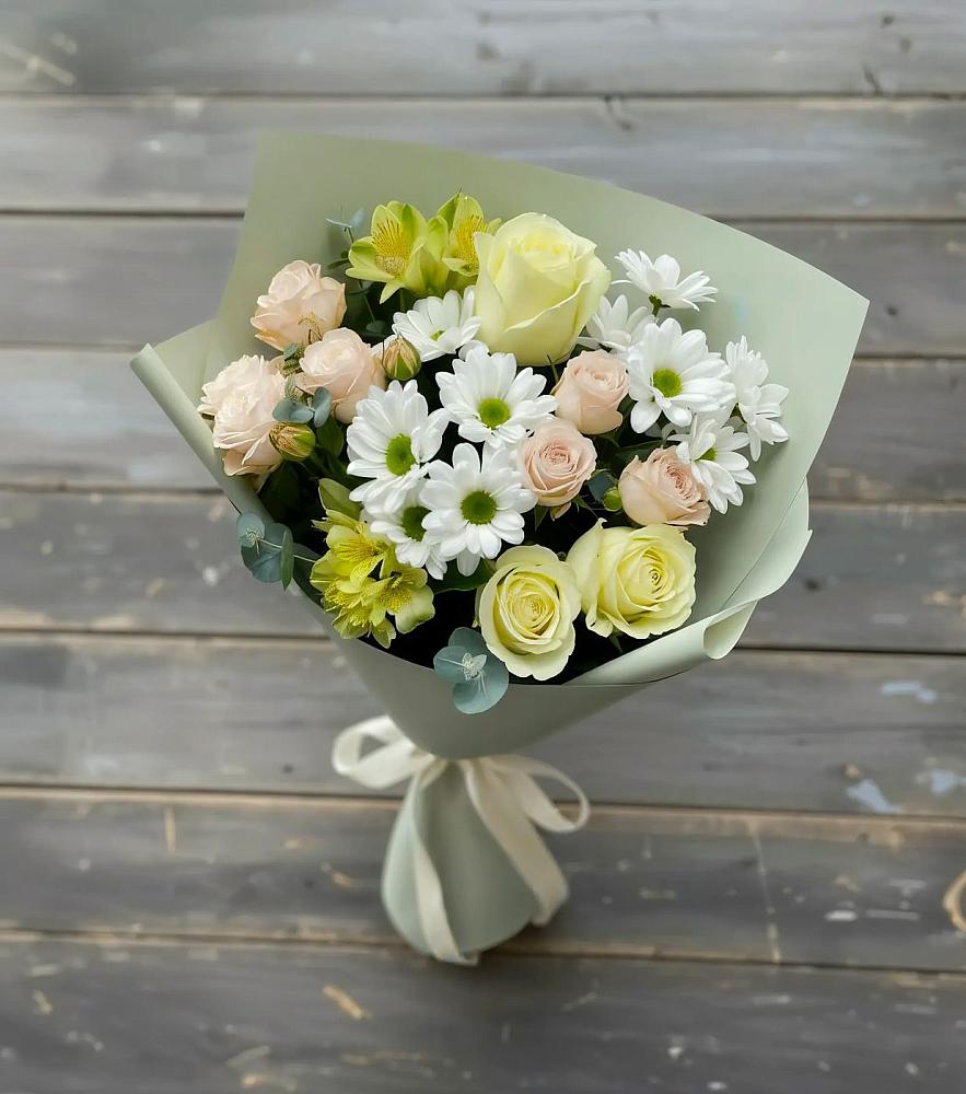 Букет цветов из: Альстромерии, Розы и Хризантемы в Новом Ургале