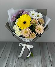 Букет цветов из:  Розы, Герберы и Хризантемы в Новом Ургале