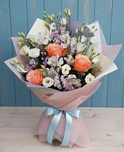 Букет цветов из:  Лизиантусы, Розы, Альстромерии и Гипсофила #REPLACE_PRED# Новом Ургале