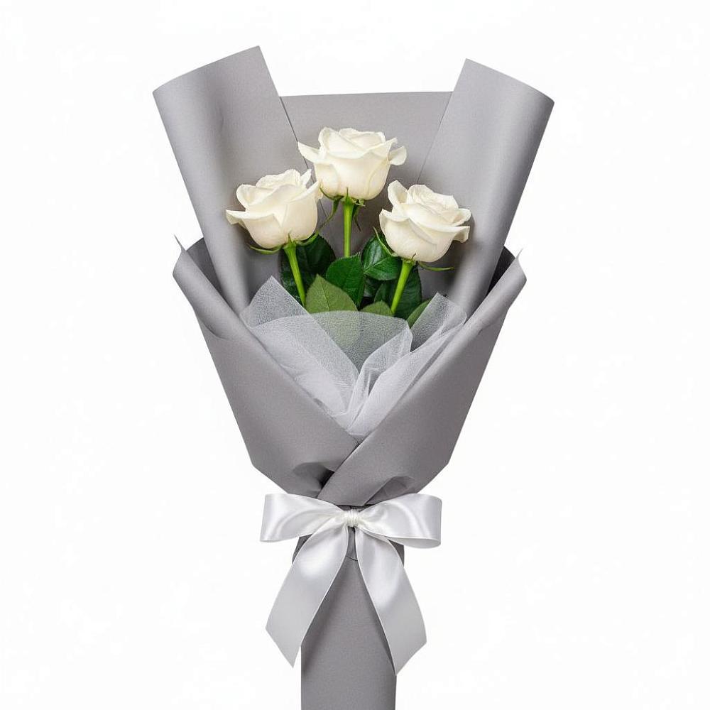 Букет 3 белые розы в Новом Ургале