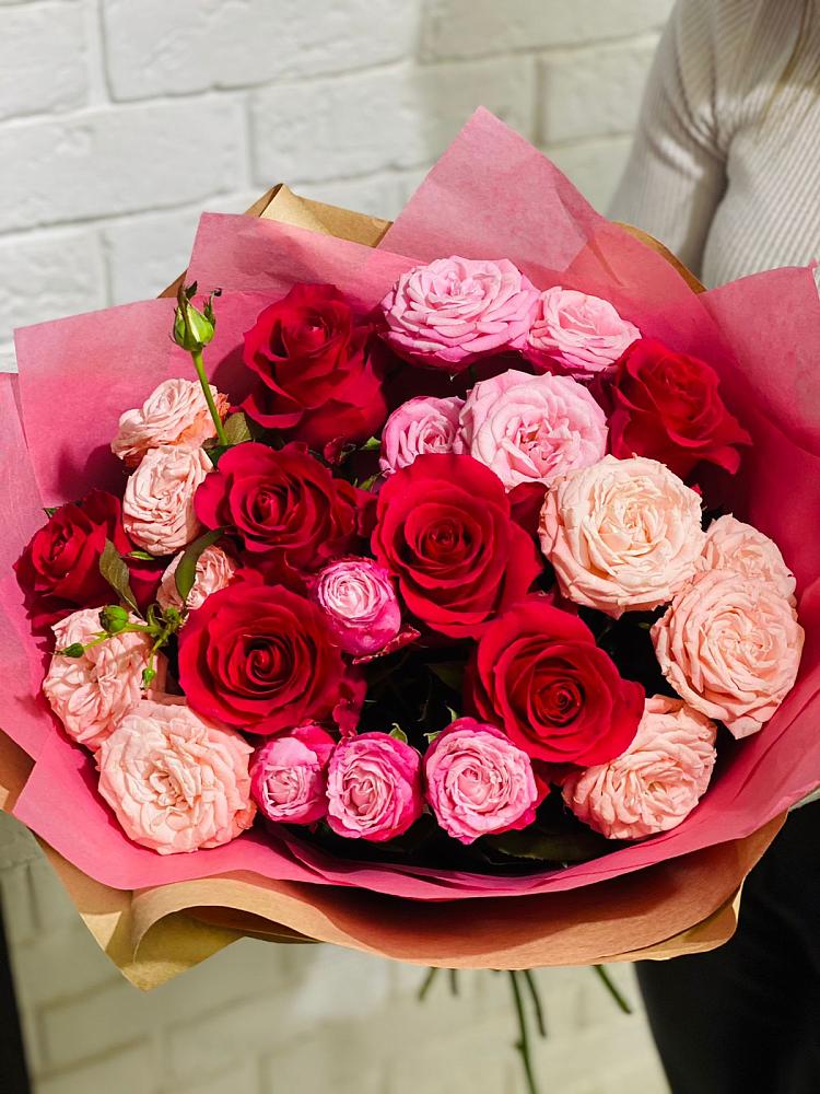 Букет цветов из: Розы в Новом Ургале