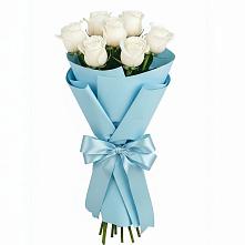 Букет 7 белых роз Проуд в Новом Ургале