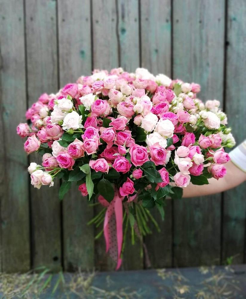 Букет Розовые кустовые розы Натали и Лав Лидия в Новом Ургале