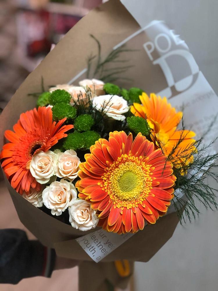 Букет цветов из: Герберы, Хризантемы и Розы в Новом Ургале