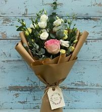 Букет цветов из:  Розы и Лизиантусы #REPLACE_PRED# Новом Ургале